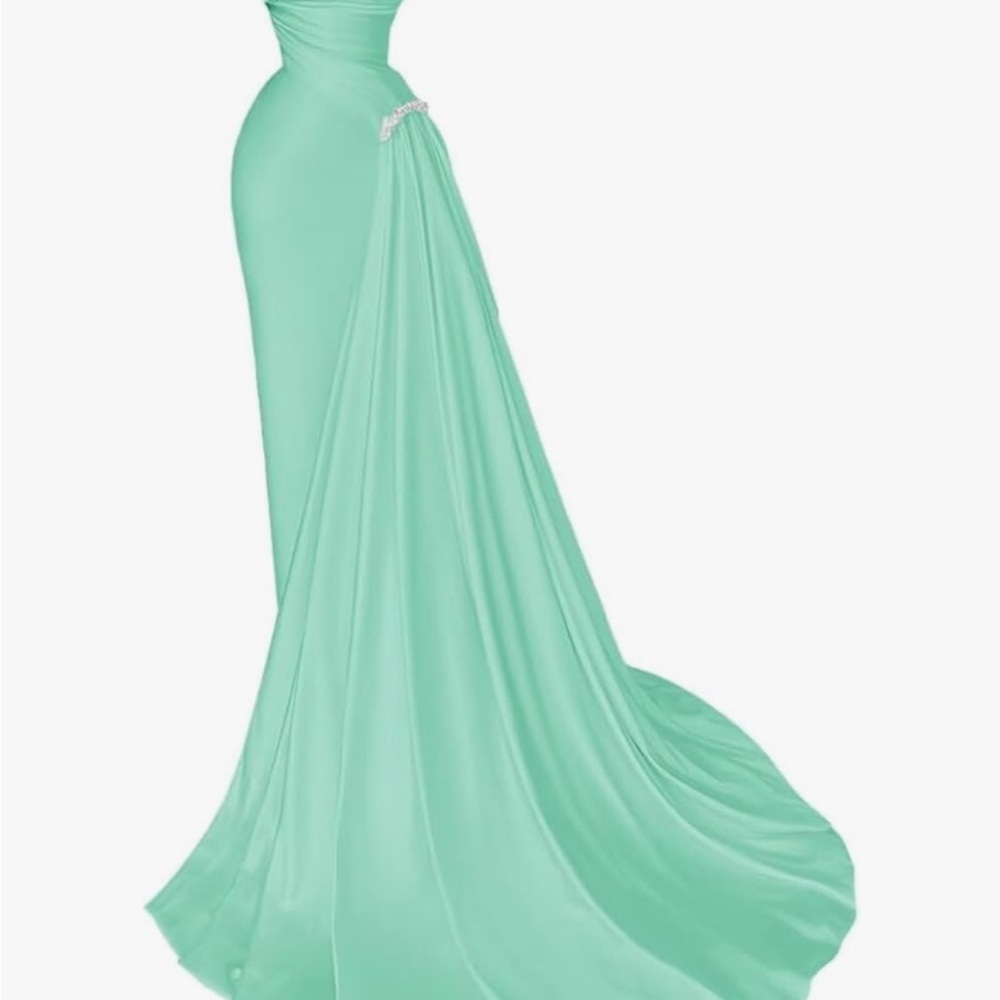 Elegant Mint Green prom dress
